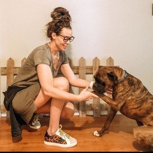 Star leopard sneakers like new women’s